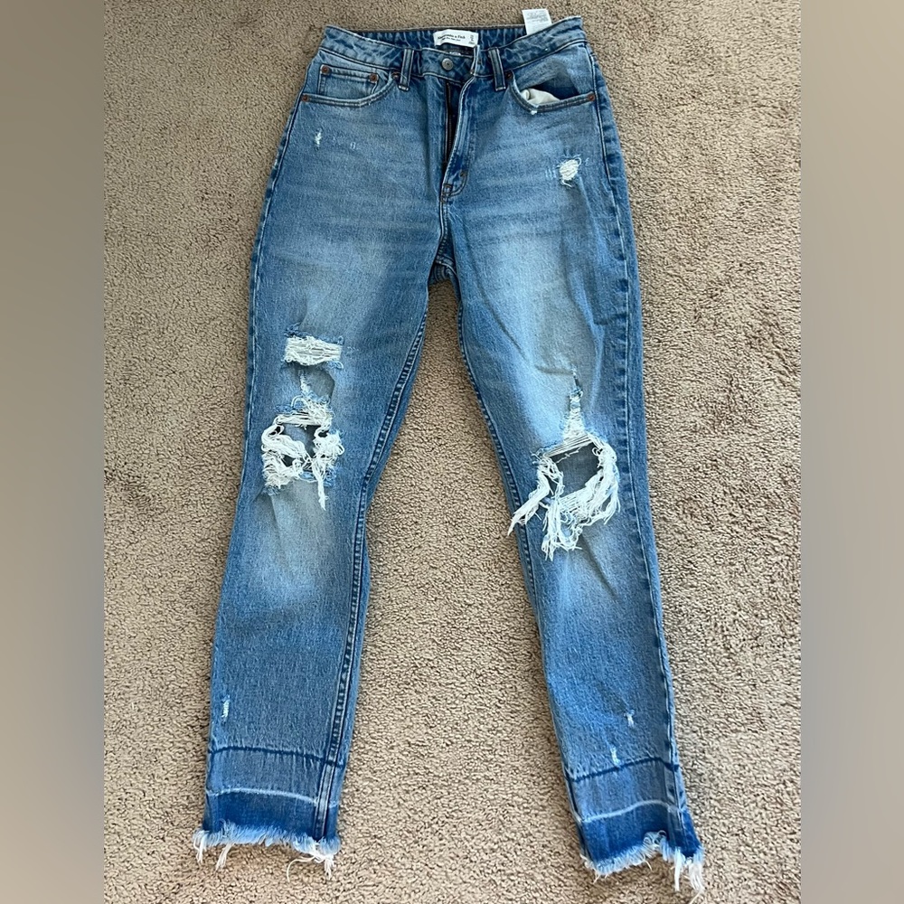 Abercrombie High Rise Mom Jean